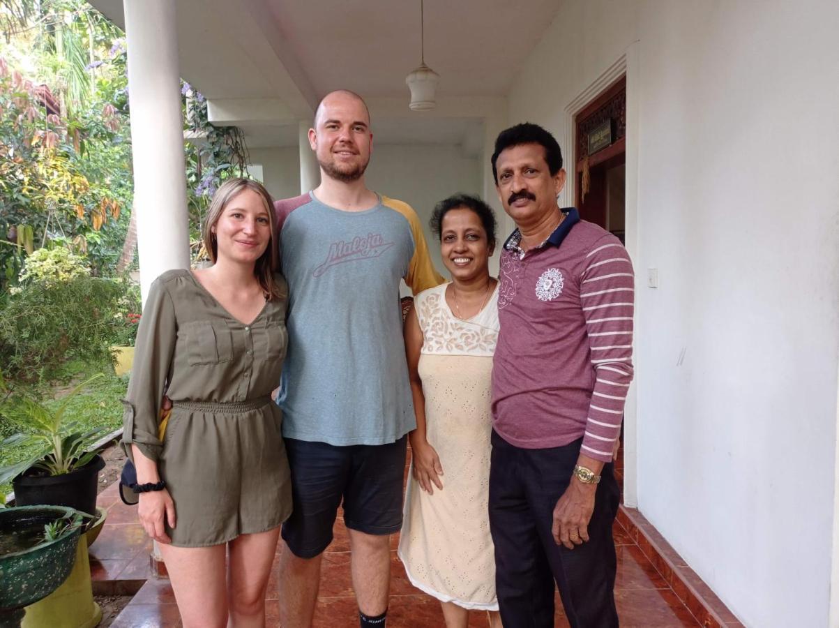 Sudu Neluma Home Stay Polonnaruwa Luaran gambar