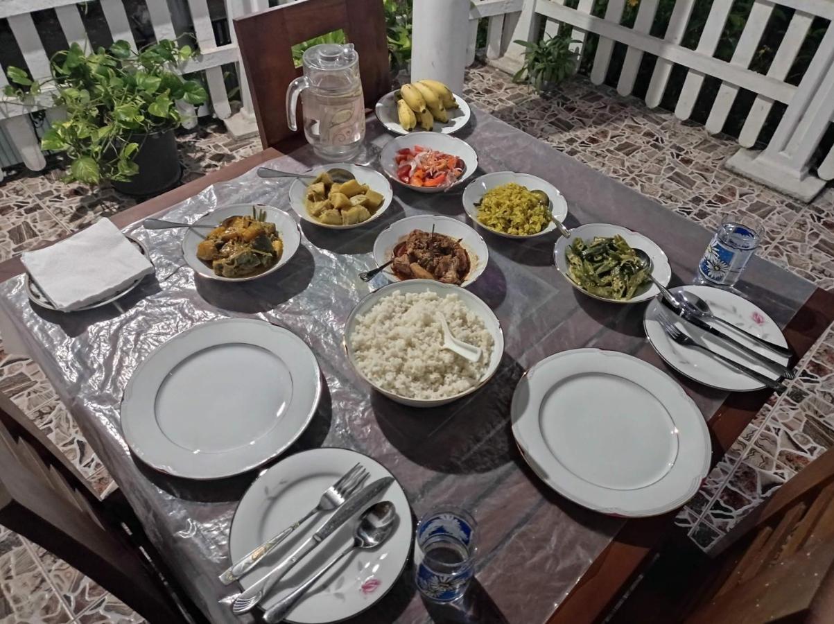 Sudu Neluma Home Stay Polonnaruwa Luaran gambar