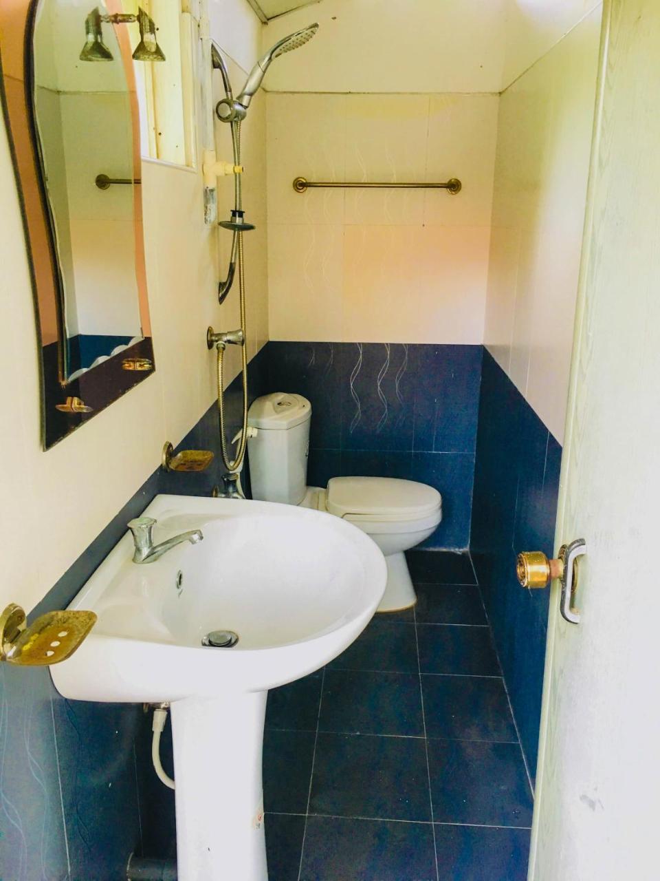 Sudu Neluma Home Stay Polonnaruwa Luaran gambar