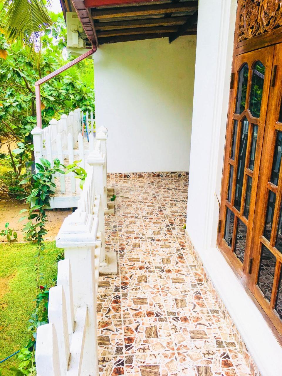 Sudu Neluma Home Stay Polonnaruwa Luaran gambar
