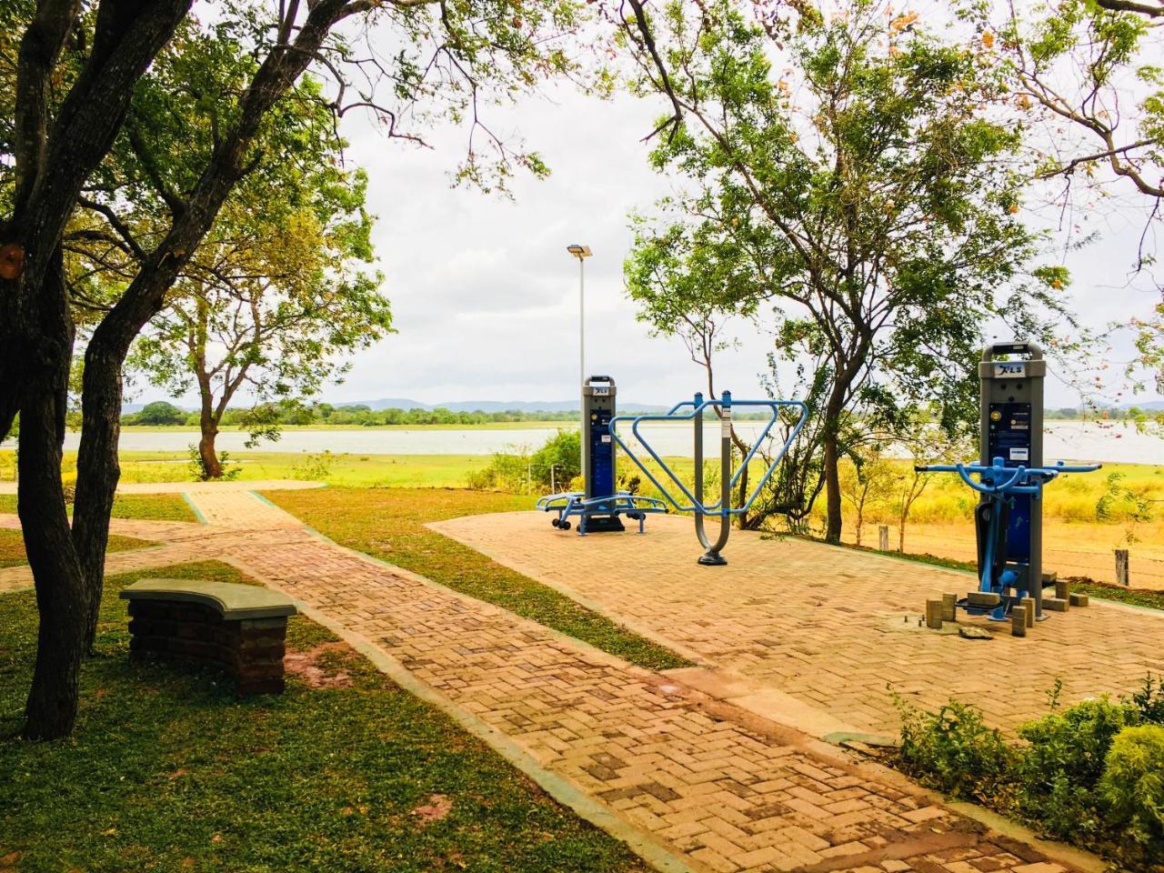 Sudu Neluma Home Stay Polonnaruwa Luaran gambar