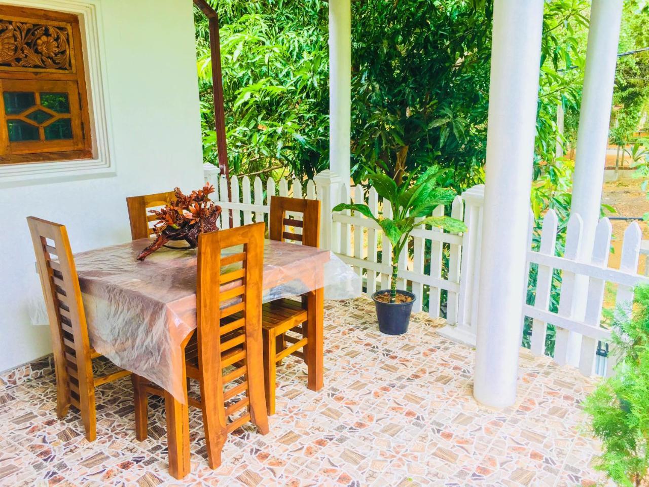 Sudu Neluma Home Stay Polonnaruwa Luaran gambar